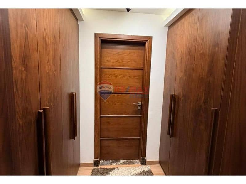 8 209994ff-27ca-49d6-9f11-ce98674f398f. jpg