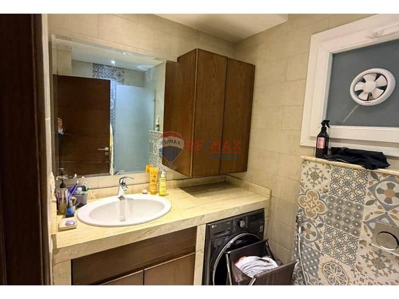 13 c79da134-1ea7-4b2c-a5a2-129471e26a7a. jpg