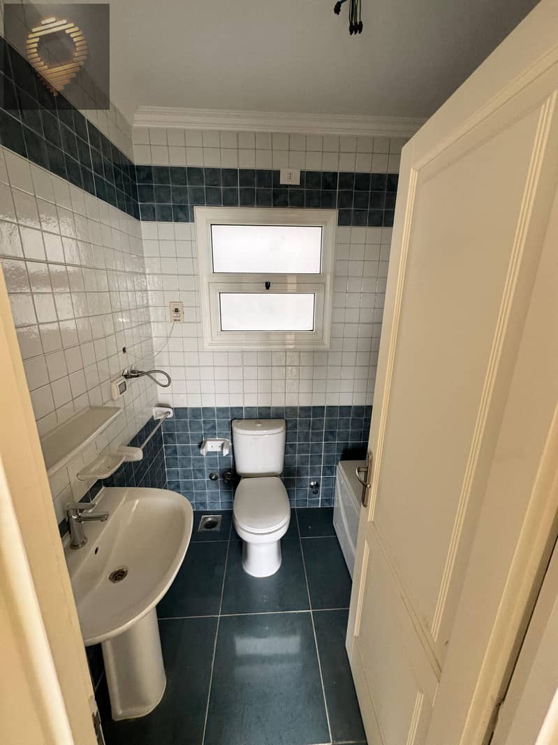 14 WhatsApp Image 2025-11-15 at 00.33. 13_8d7b05f3. jpg