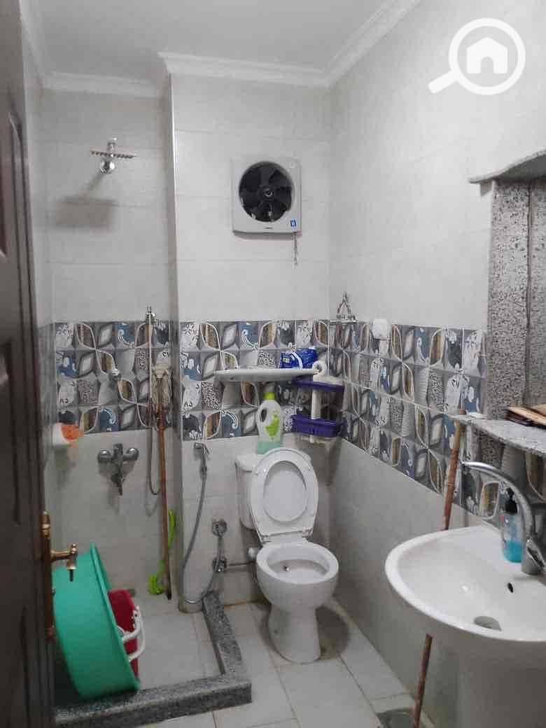 8 9d5648f9-604a-471c-b1e9-22768a2a23aa. jpg