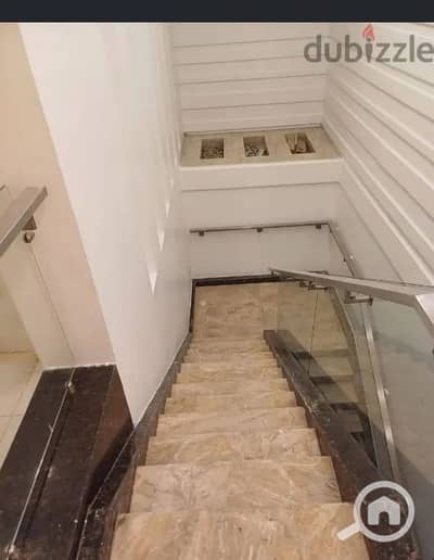 Retail for Rent in Nasr City, Cairo - محل علي مكرم عبيد الرئيسي ٣٥٠ مكيف دوبلكس