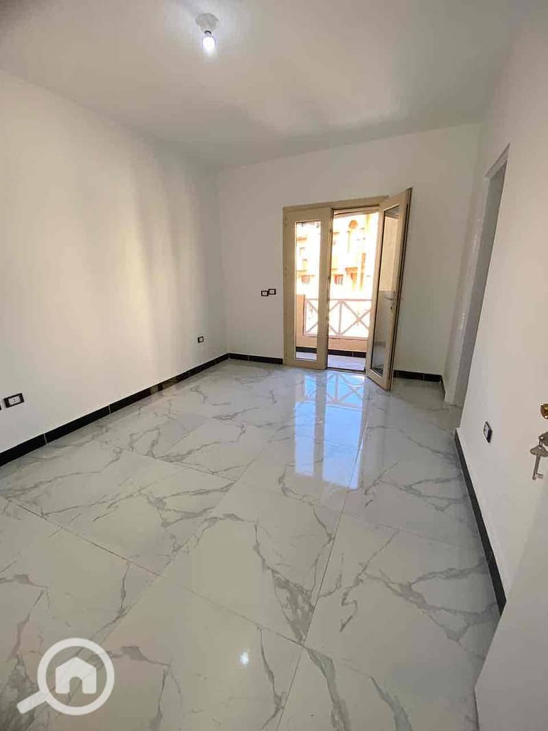 11 e16f6cfe-43fd-49be-ba81-998f6ec927fe. jpg