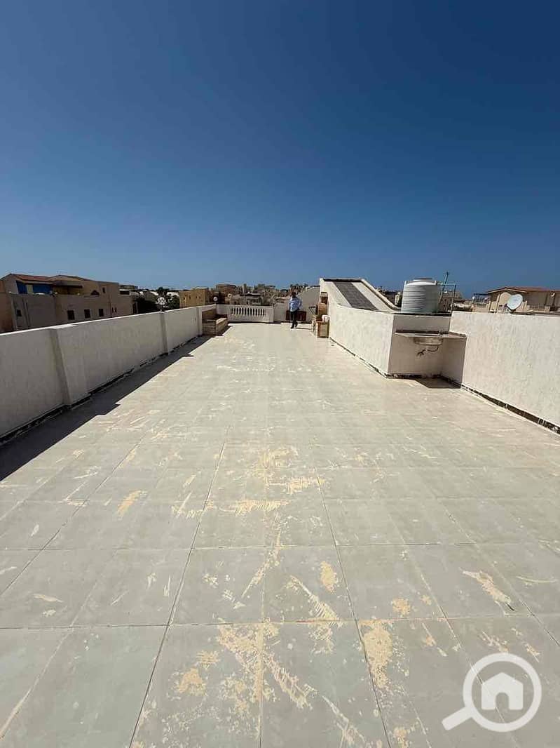 10 f5b2ad4e-fc7d-4e07-8046-ef2039965f48. jpg