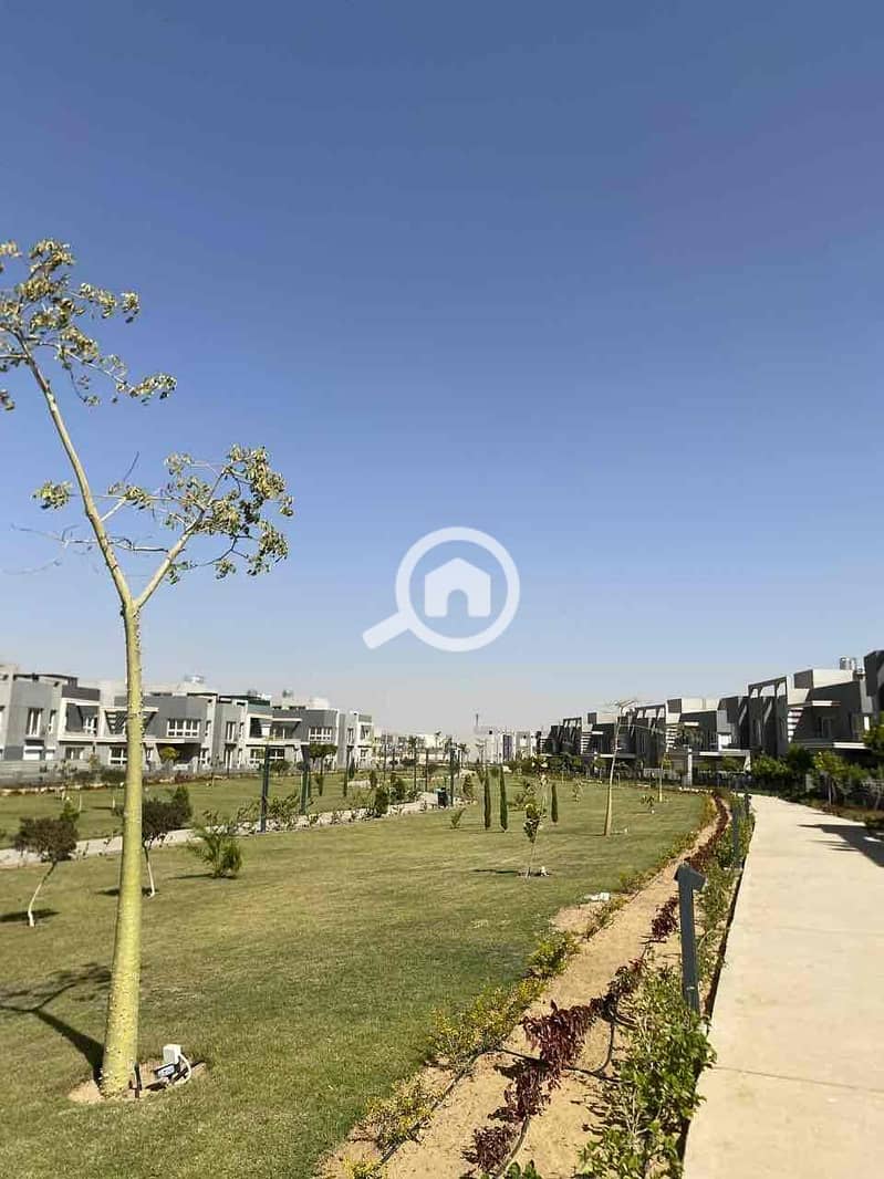 7 f674995e-a84b-4c01-b9fa-3f8fc2aac19b. jpg