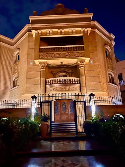 11 Bedroom Villa for Sale in 6th of October, Giza - فيلا مميزه للبيع بغرب سوميد مجاوره 11