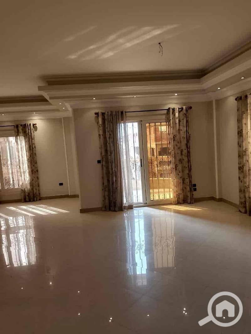 11 453b7ebc-8a6d-49ee-9147-f667fc570d94. jpg