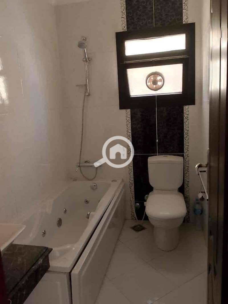 12 23230755-bbef-473a-b5cb-8b1f55706b84. jpg