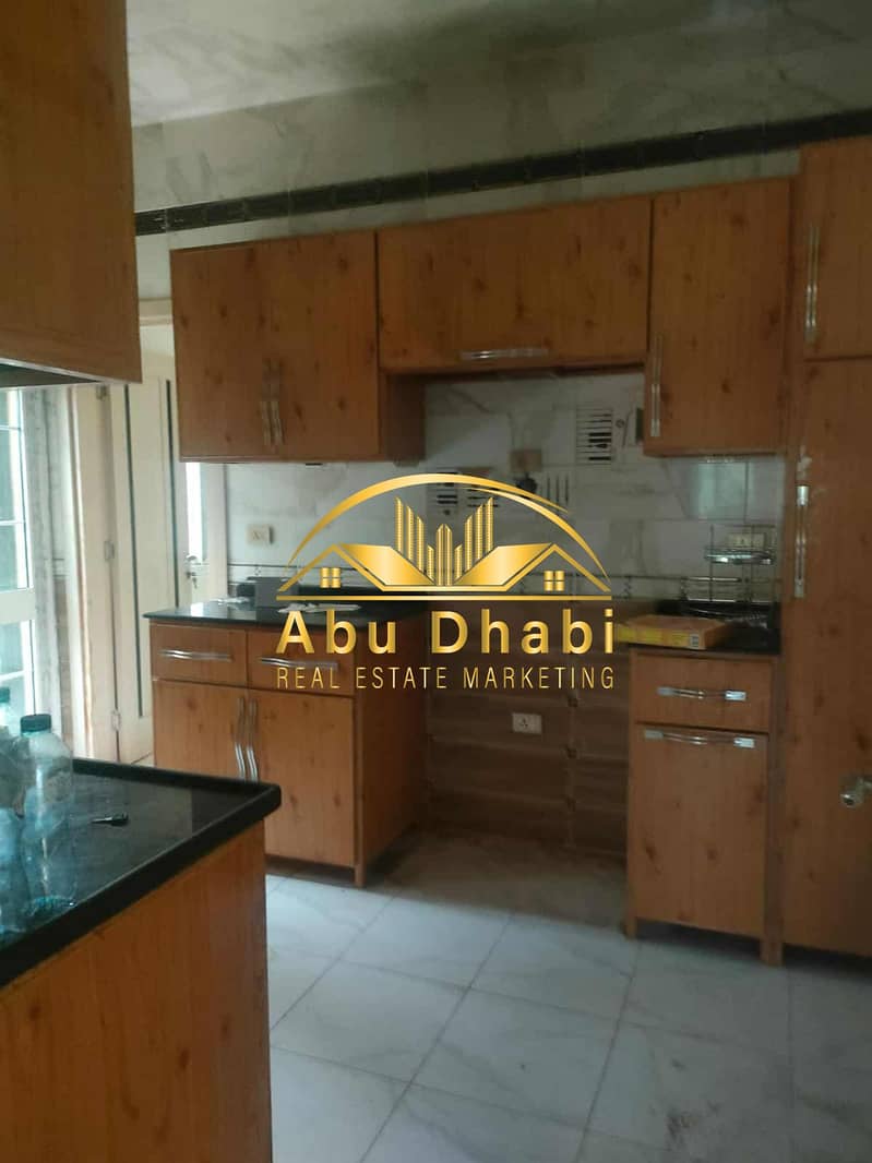 2 6c961589-765d-49f5-b641-87a54df860e4. jpg