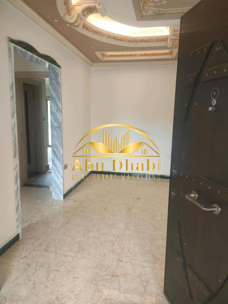 6 6feabab7-2f11-4f8c-9c2b-99e06cbc5220. jpg