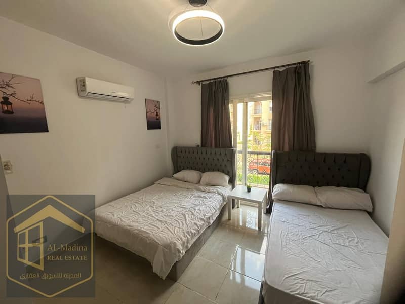 4 5d1121f7-915b-47a7-b5b8-922576949f51. jpeg