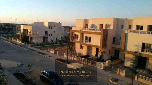 4 Bedroom Twin House for Sale in 6th of October, Giza - acaa5b57-4b7e-4744-b597-962e5b0ae130. jpg