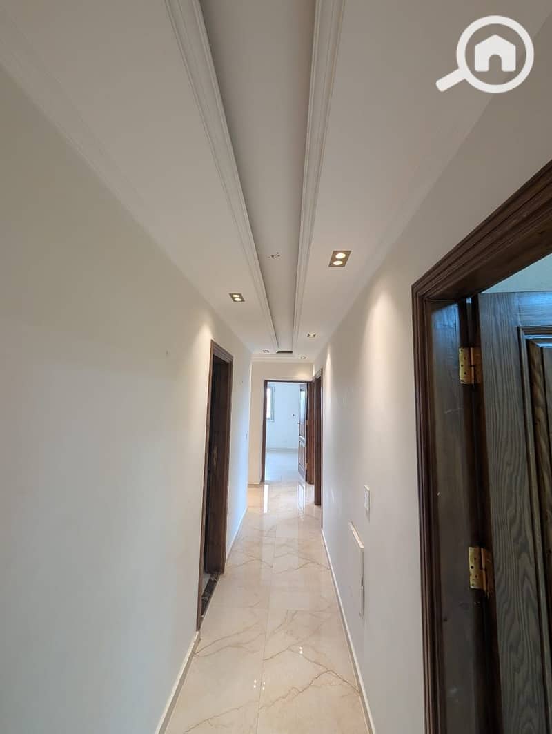 2 3a398774-8f57-48cb-a6da-abb7b387f5d9. jpeg