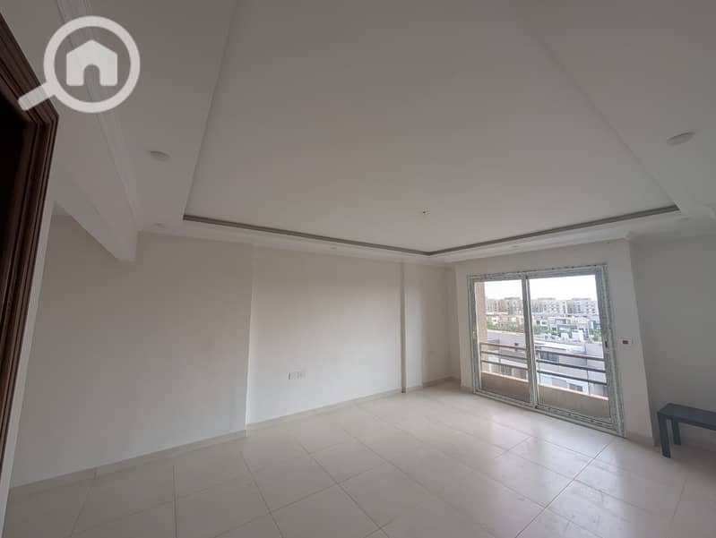 3 e28ebcf3-1f0e-4dfd-9c01-e82ad5763cd3. jpeg