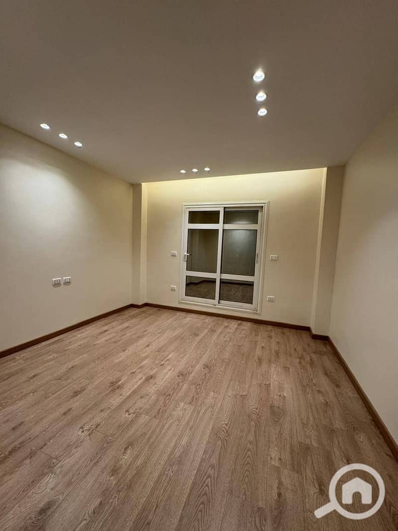 5 579023692_1548791989531444_6117261837467236745_n. jpg