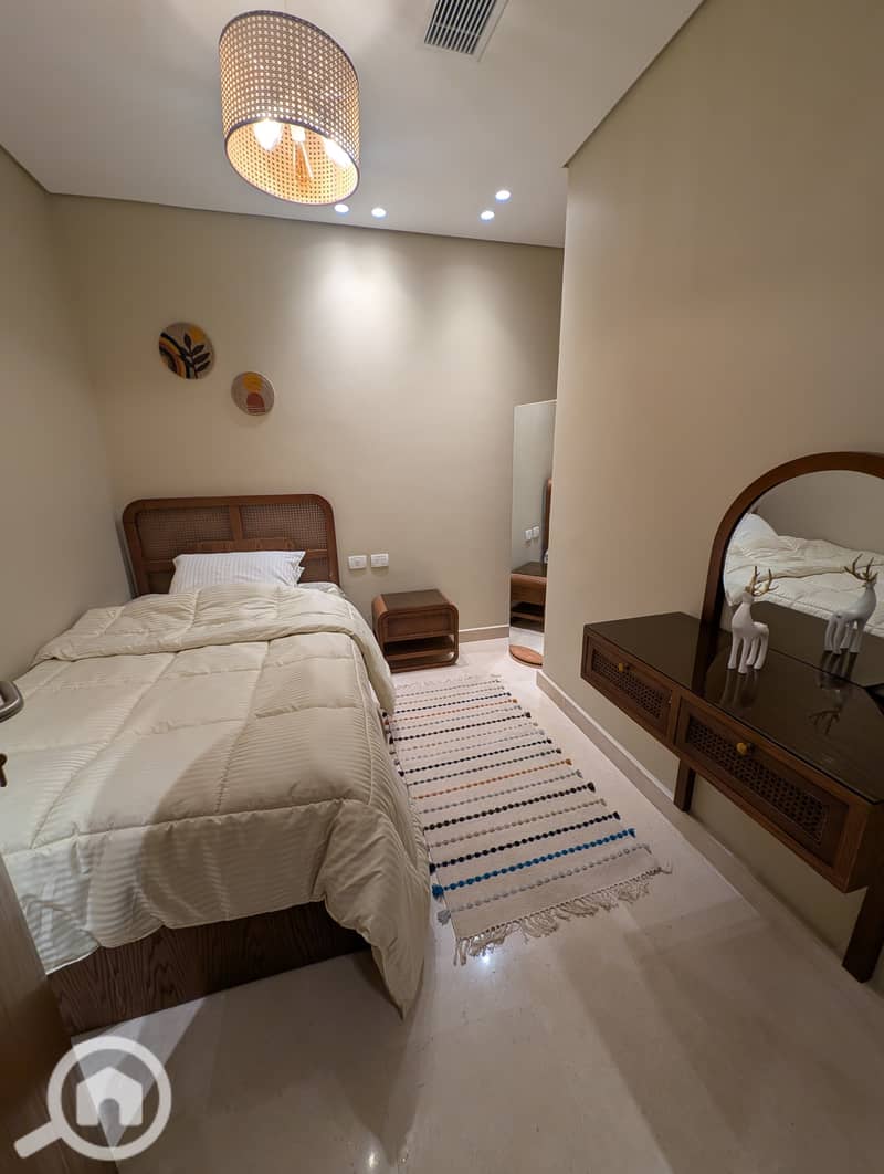 4 da31f3ec-ee5c-4485-93f7-1b9550b9b8bb. jpeg