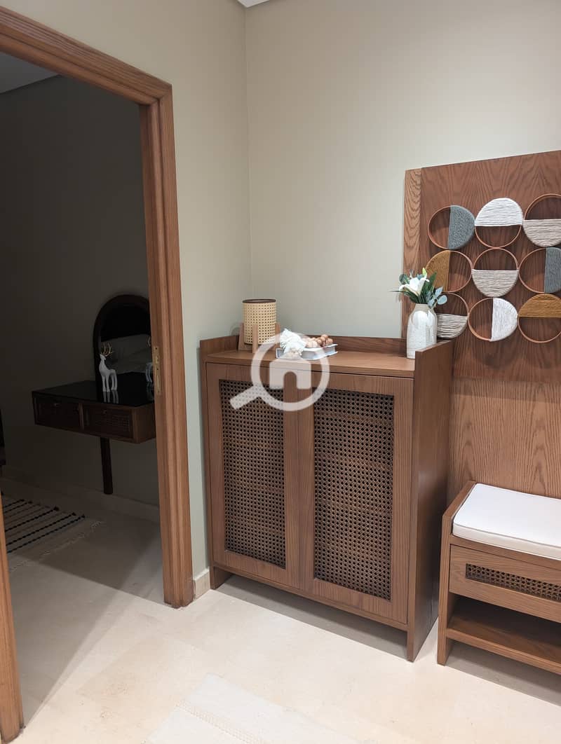 6 5cd937e1-1ab5-449d-9f96-8377a9cf42c3. jpeg