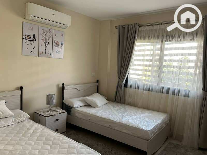 9 d57a36f9-8147-4028-8440-f1c5bef8348e. jpg