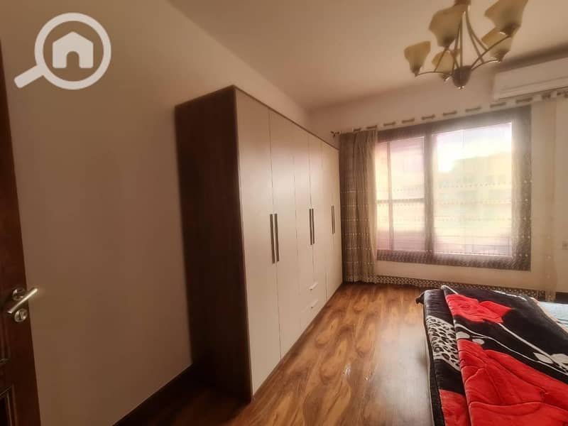 10 795a540f-2234-4feb-99fc-bff30d7ea490. jpeg