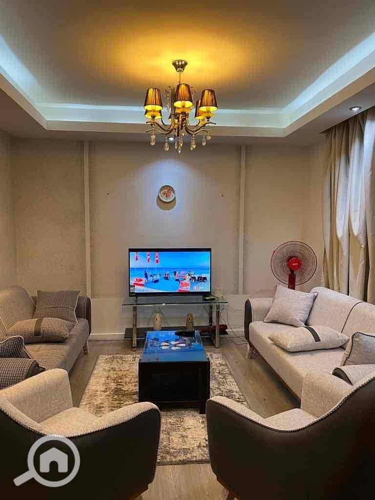 2 efb304df-d83a-4ede-8ef6-65b1844a0260. jpg