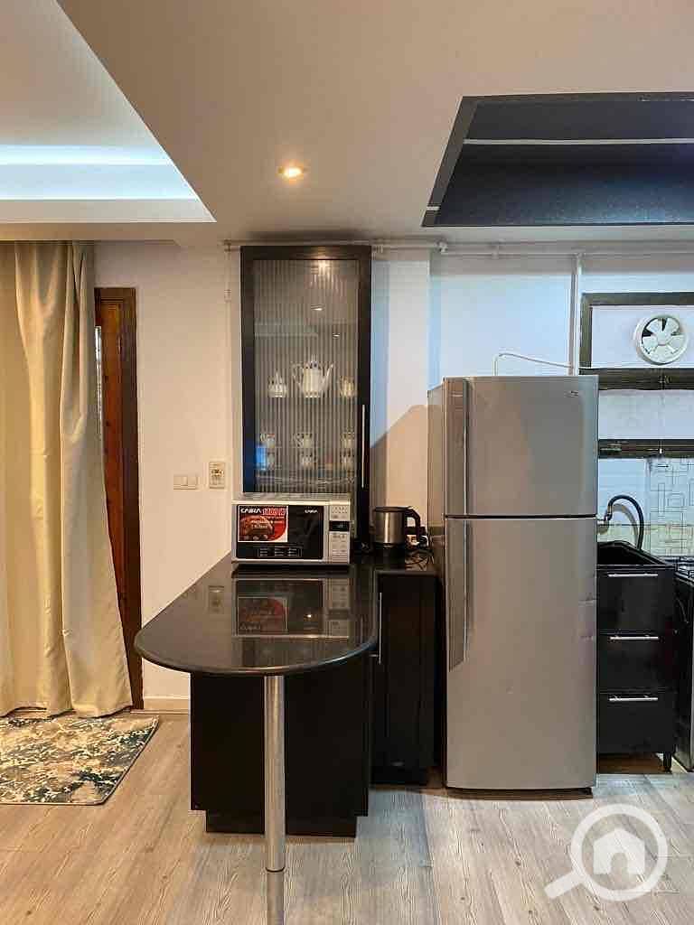 3 c4c0fc12-6030-474d-afa9-8243016c51a6. jpg