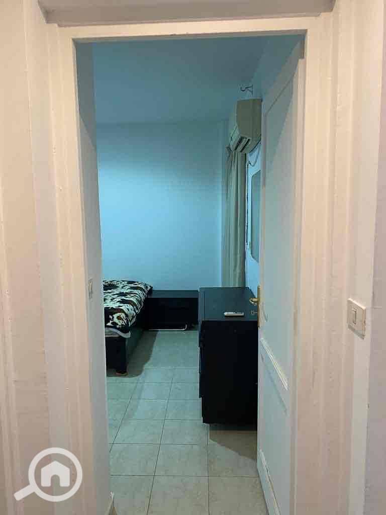 7 f5a97531-b212-4689-9a66-f3cc6a3a25cb. jpg