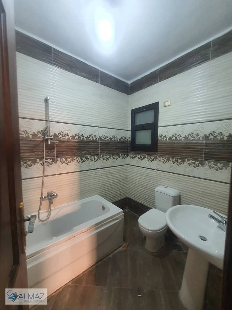 13 WhatsApp Image 2025-11-15 at 11.08. 00 AM. jpeg