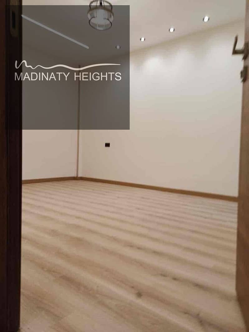 19 dd299c66-a11d-401e-ba23-e470932a22e5. jpg