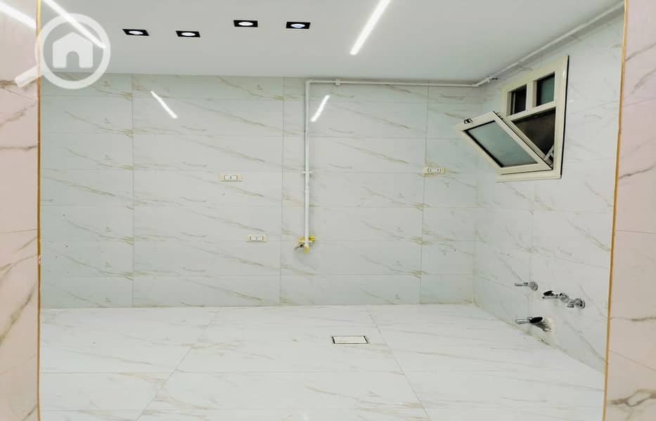 2 WhatsApp Image 2025-11-15 at 10.58. 42 AM_1400x900. jpg