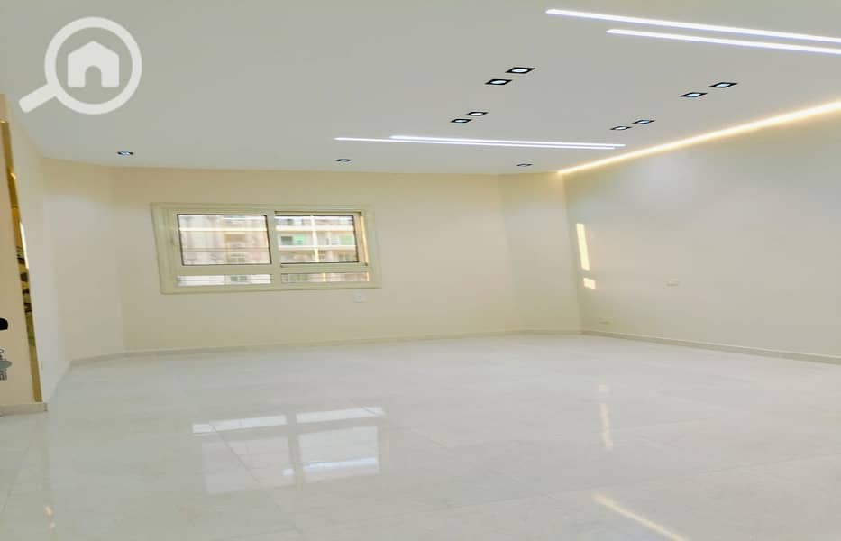 7 WhatsApp Image 2025-11-15 at 10.58. 46 AM_1400x900. jpg