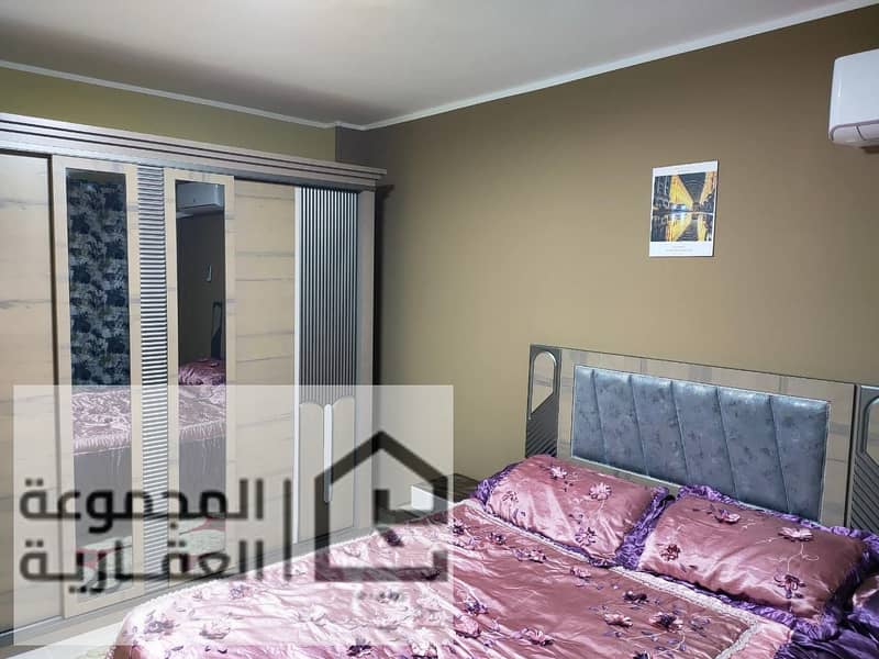 9 989d5d6b-b3b8-4a16-a90b-7467fff776b7. jpg