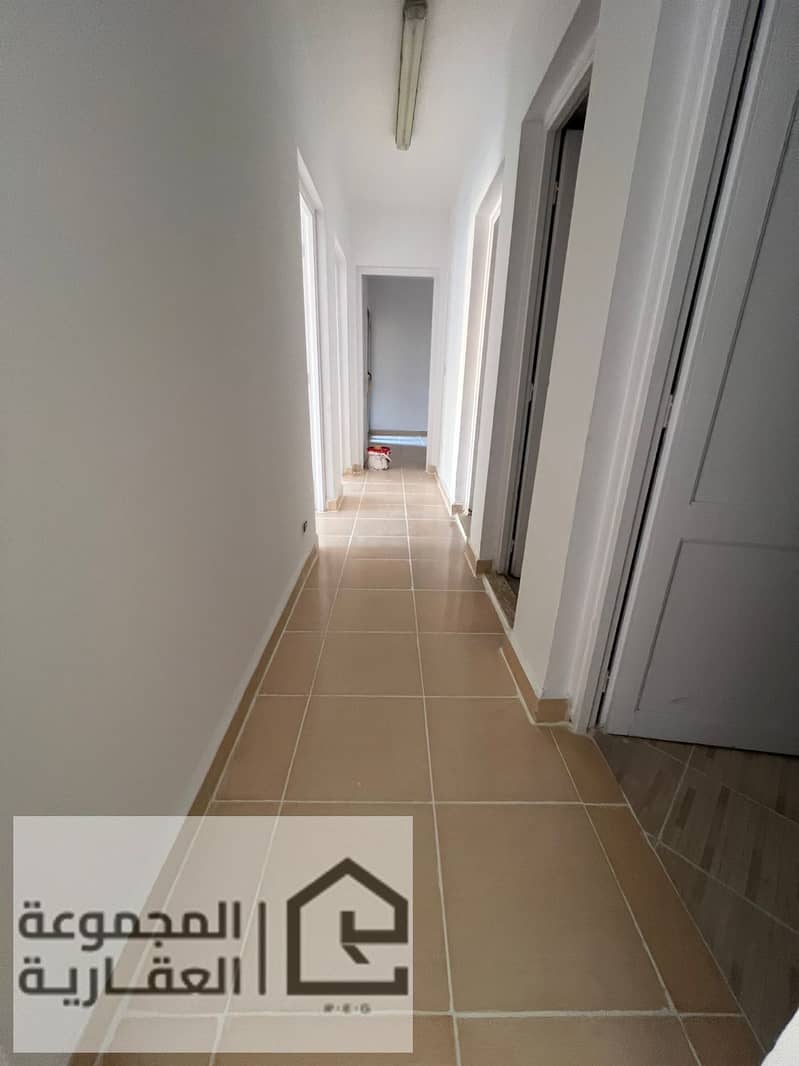 7 61d67bb6-1157-41fc-a633-ba257278ed7f. jpg