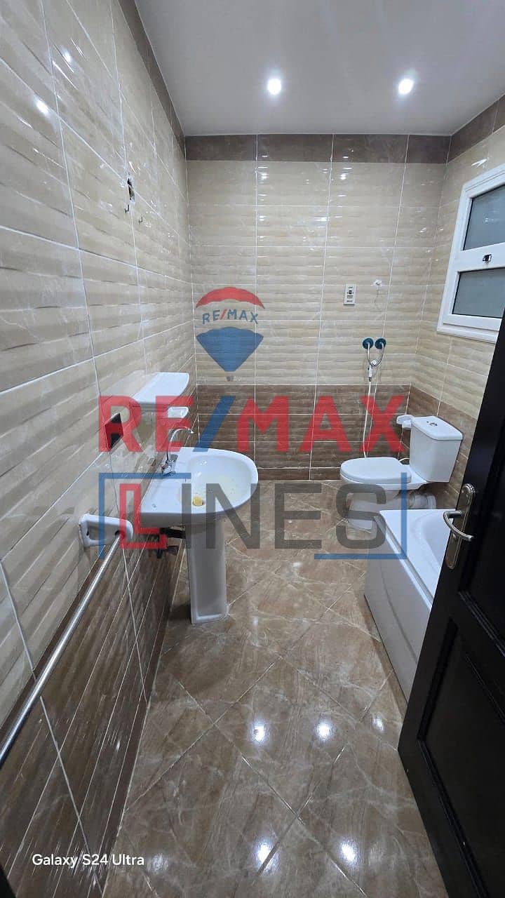 7 921c5ec6-1914-4b96-bb72-bfbe0ae19477. jpg