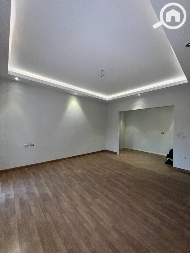 5 motion_photo_3160108853370833424. jpg