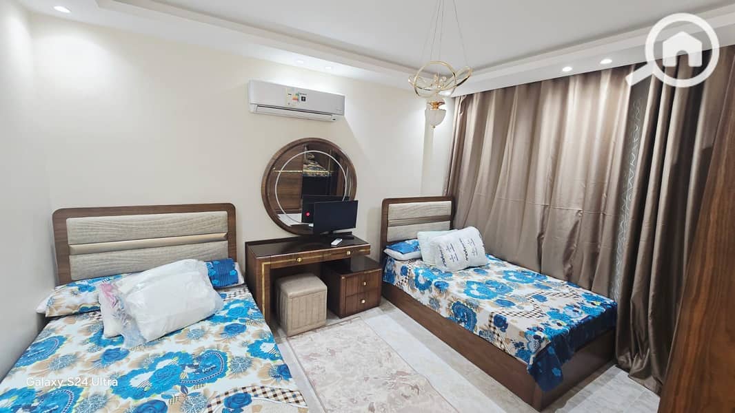 5 94eecf3d-56a5-43bf-8d30-ca61d32ac1d4. jpg