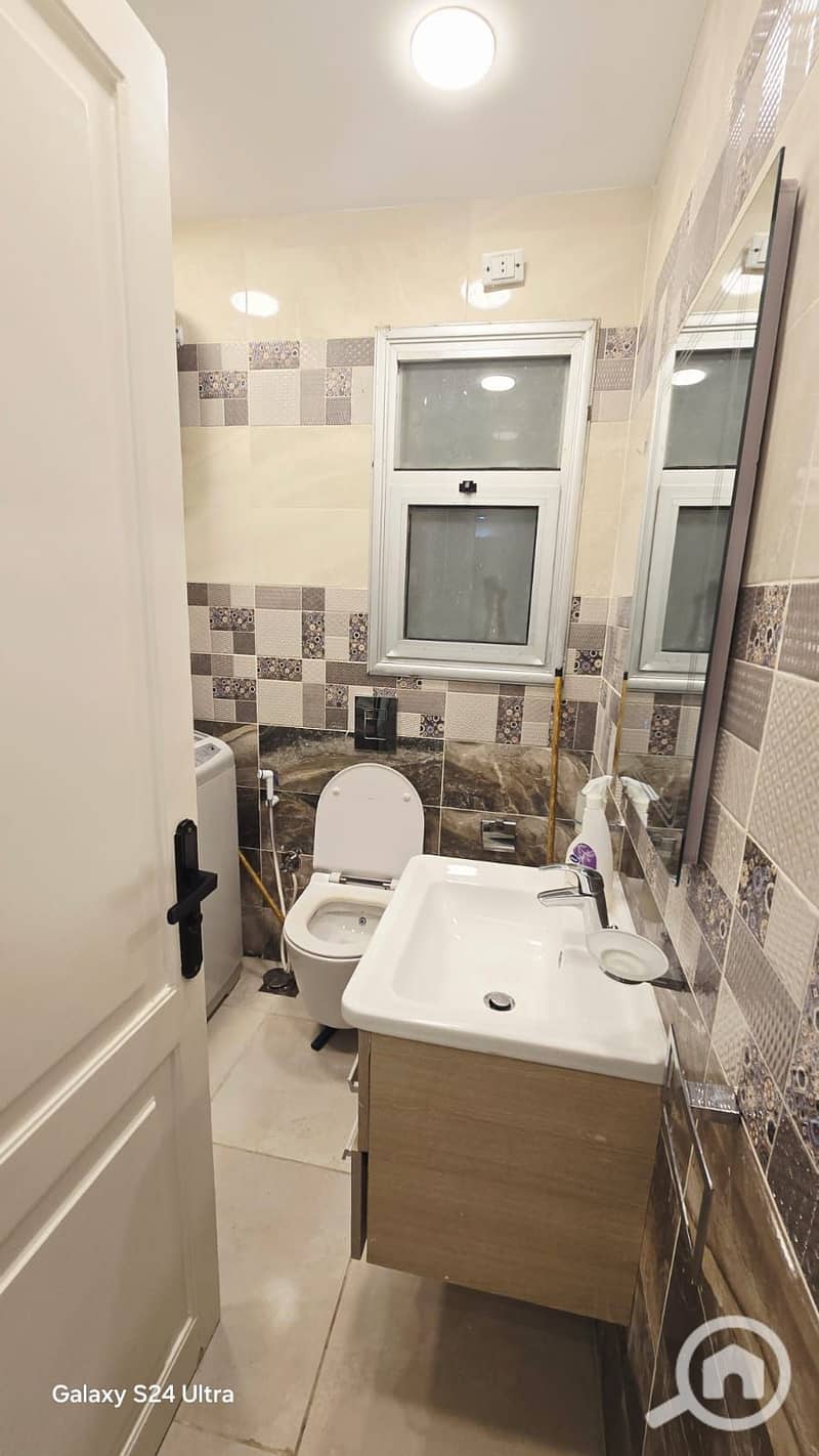 8 84093e94-83f2-4a38-9504-e48ab1bd2dbd. jpg