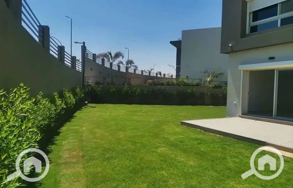 4 32706270-800x600. jpg