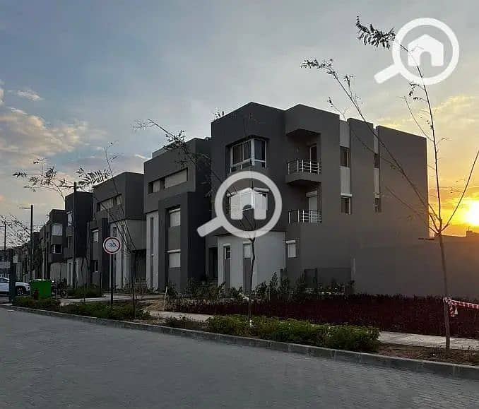 10 32818472-800x600. jpg