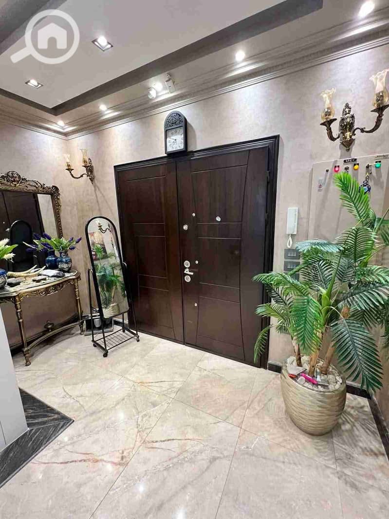 7 FB_IMG_1758983882557. jpg