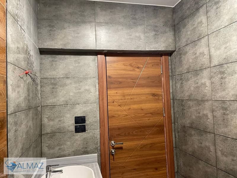 16 WhatsApp Image 2025-11-15 at 11.54. 24 AM. jpeg