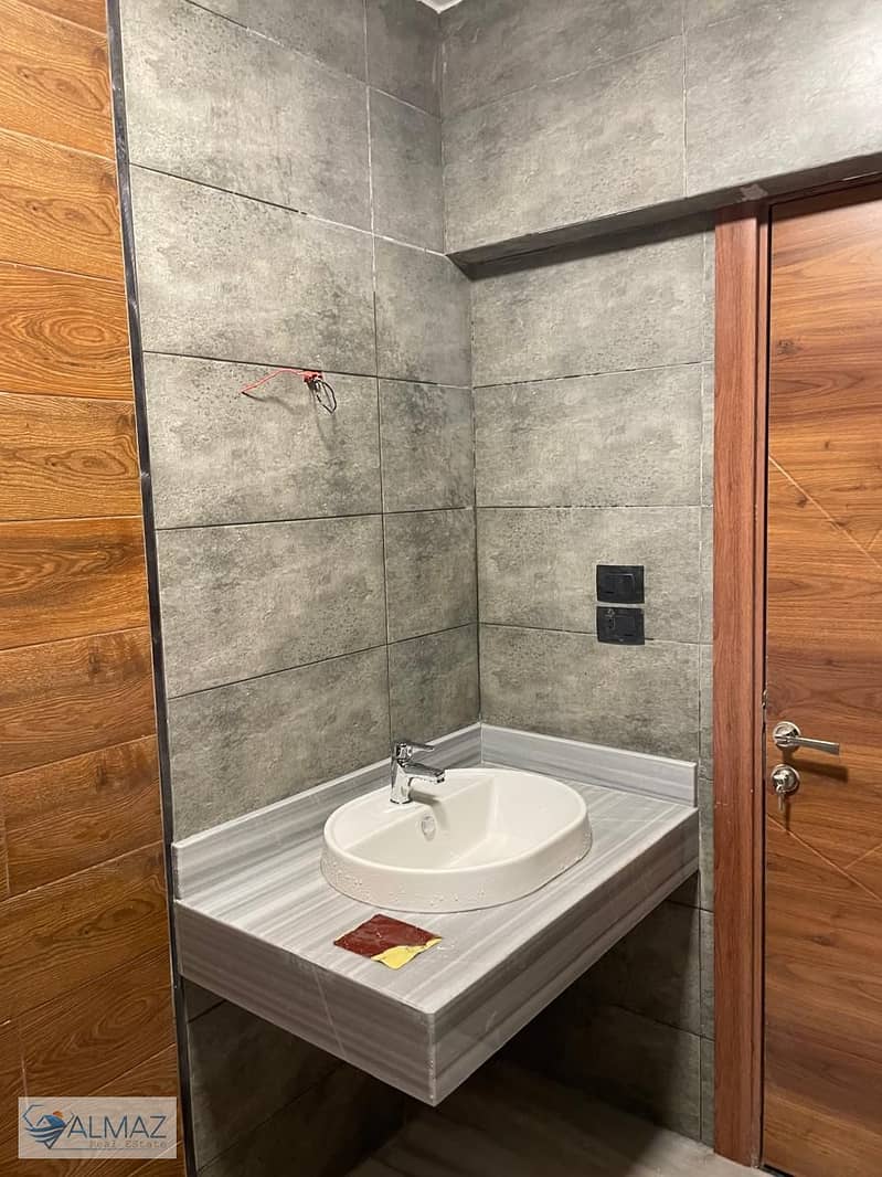 18 WhatsApp Image 2025-11-15 at 11.54. 25 AM. jpeg