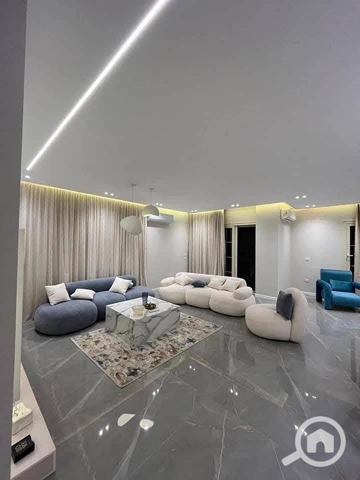 2 42db47aa-1ce4-4c83-bd89-05e27c857271. jpg