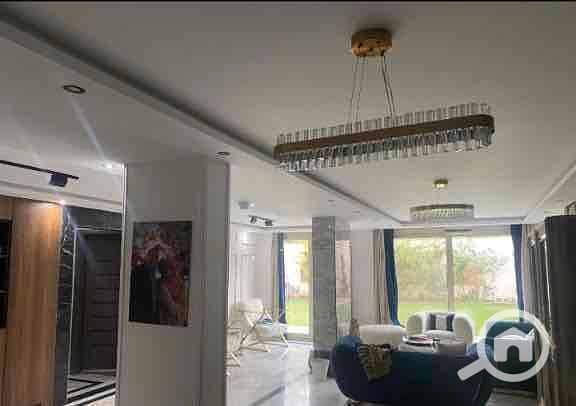 4 63929904-0e4b-4bed-b230-339b1f37857b. jpg