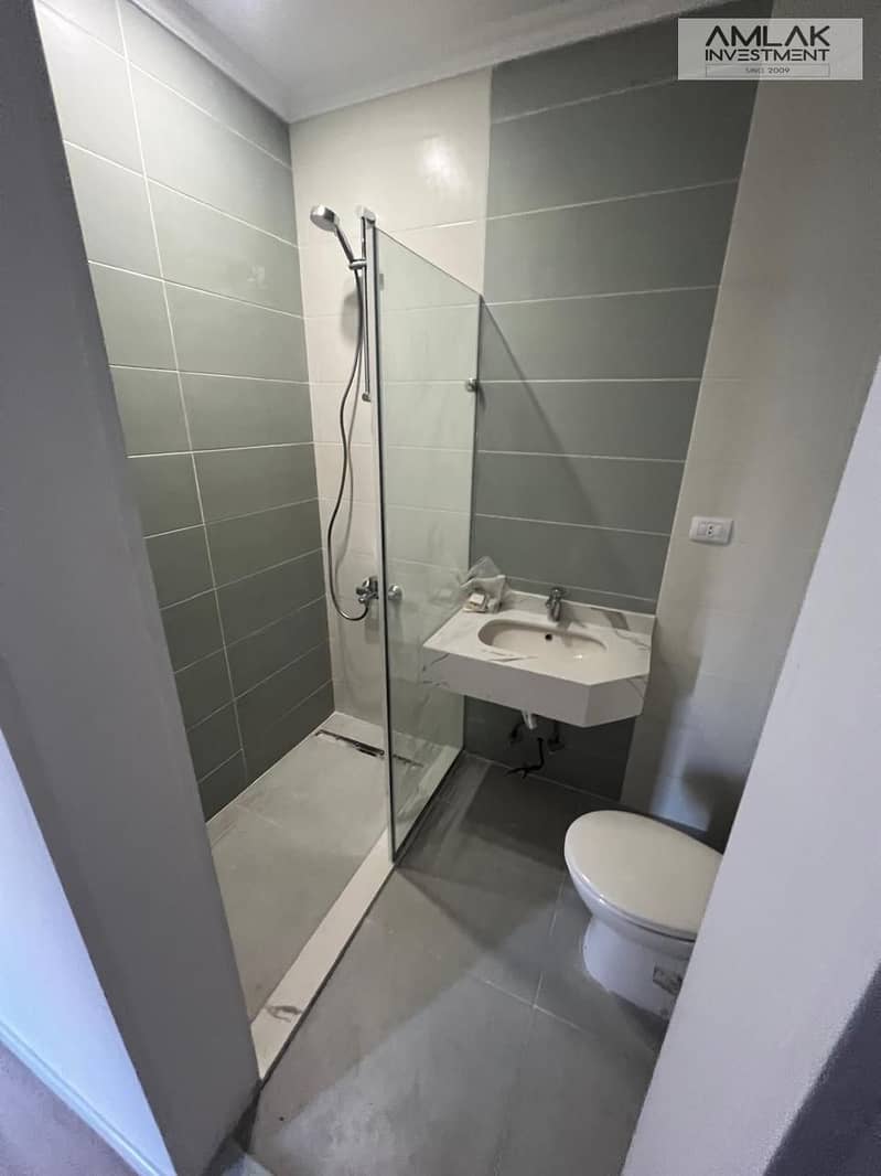 10 2af633a9-e99c-4489-ba38-f21ae235a4ff. jpeg