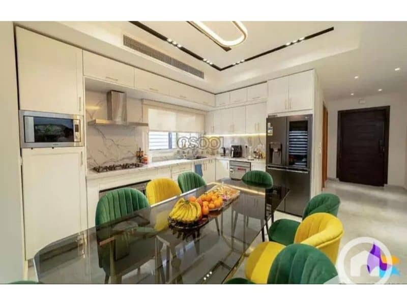 8 bf22753a-b5d9-45ed-89c0-9a7253275c49. jpg