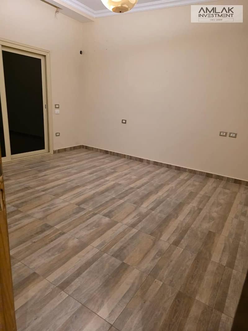 8 df3d06bc-8cc1-4438-80f5-56cf8d61603f. jpeg