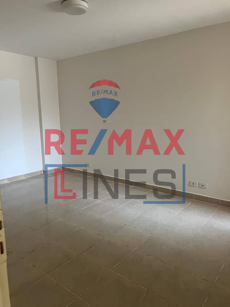 5 e9bc0fc2-6f93-44fe-99d5-4488f28bd866. jpg