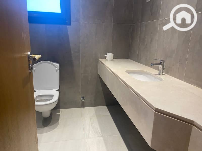 6 378687421_675153527887132_5474555048388203228_n. jpg