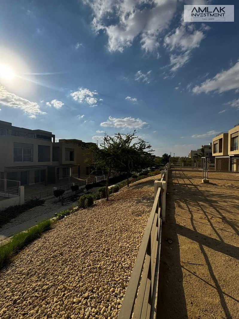 2 994d5c4e-875f-48af-821d-9905425db5ea. jpeg