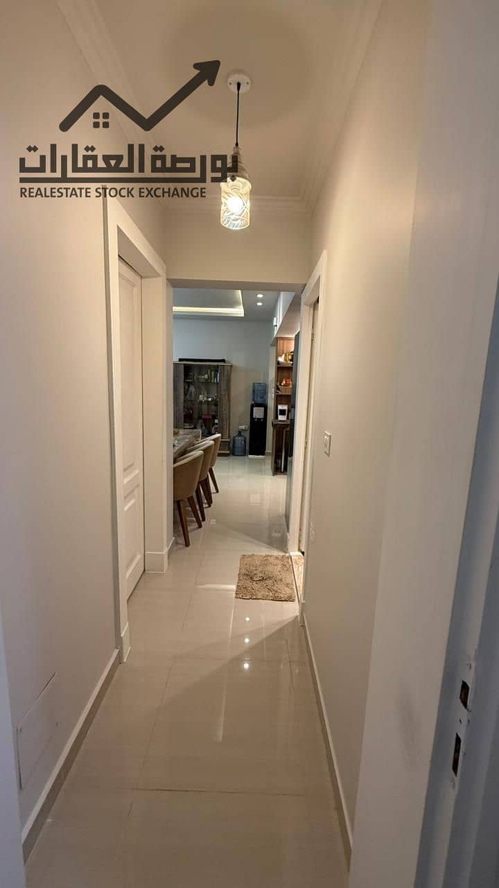 18 ff7cd220-7ceb-45f0-887c-c76a39f57c41. jpg