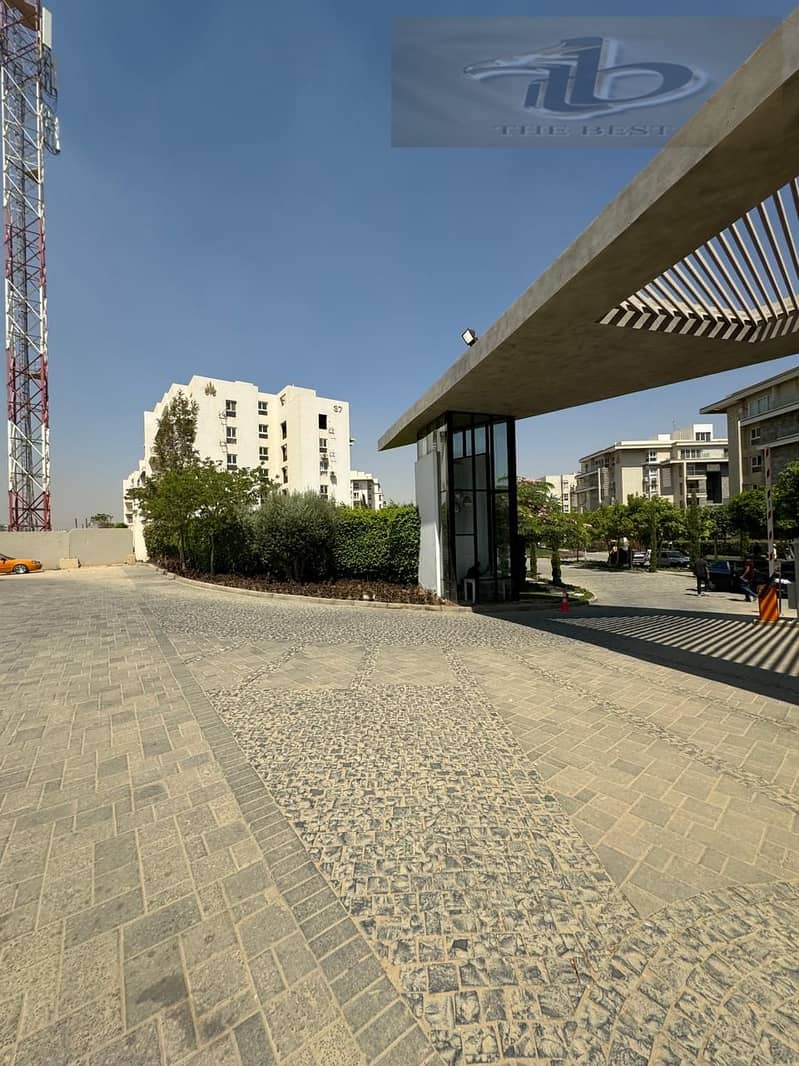 5 WhatsApp Image 2025-11-15 at 2.06. 21 PM. jpeg